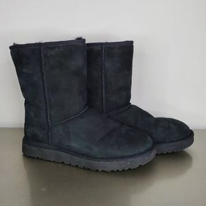 Black Classic Short Uggs Womens Size 10